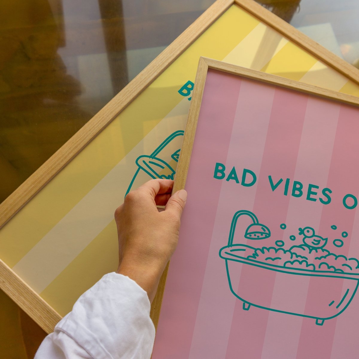 Bad Vibes Only Poster • modernes Fine Art Poster für&