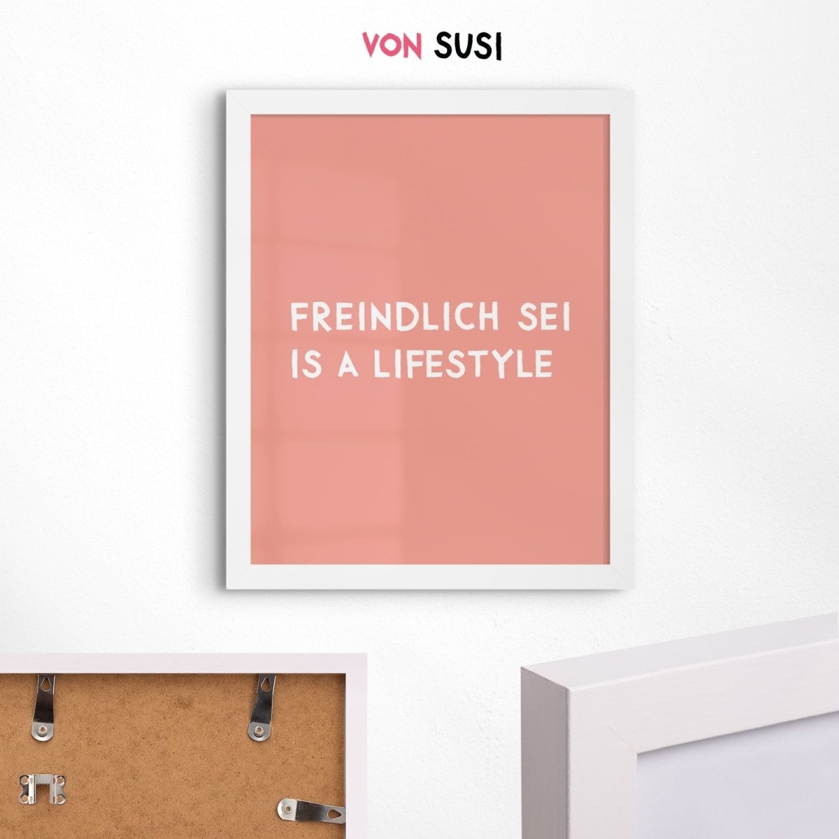 Bayerisches Poster mit lustigem Spruch Freindlich sei is a lifestyle - vonSUSI