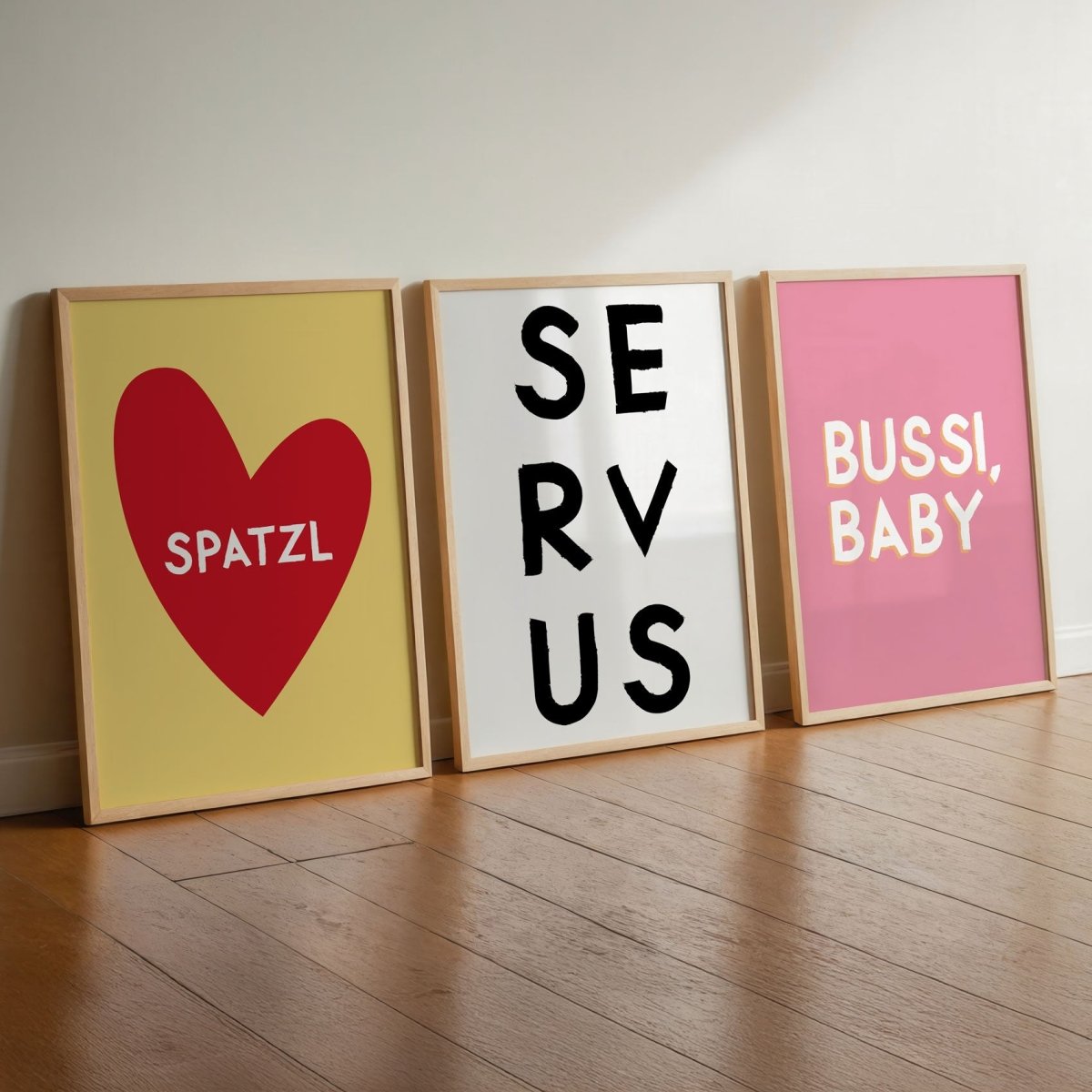 Bayerisches Spatzl Poster mit Herz in verschiedenen Farben - vonSUSI