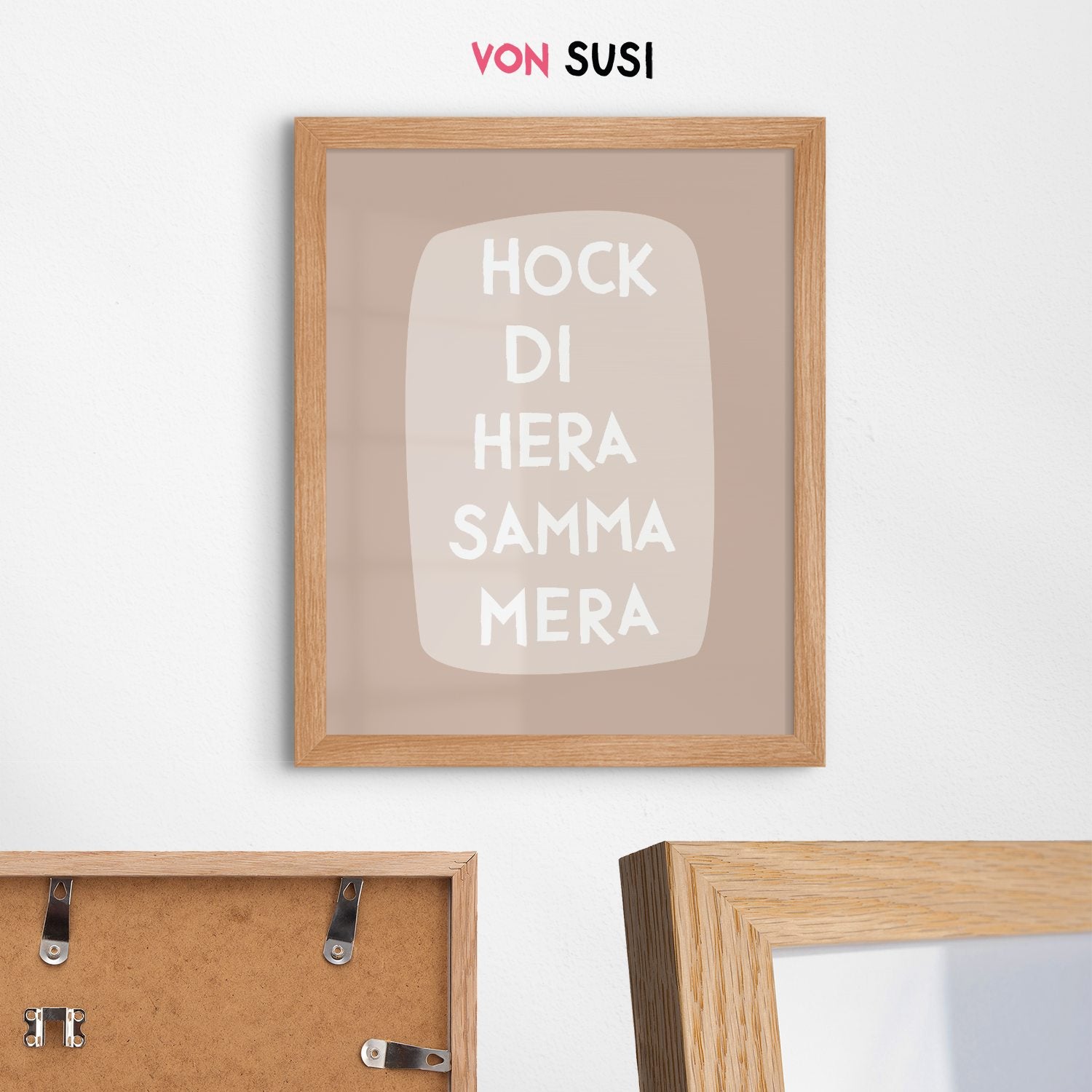 Küchenposter mit lustigem bayerischen Spruch Hock di hera, samma mera