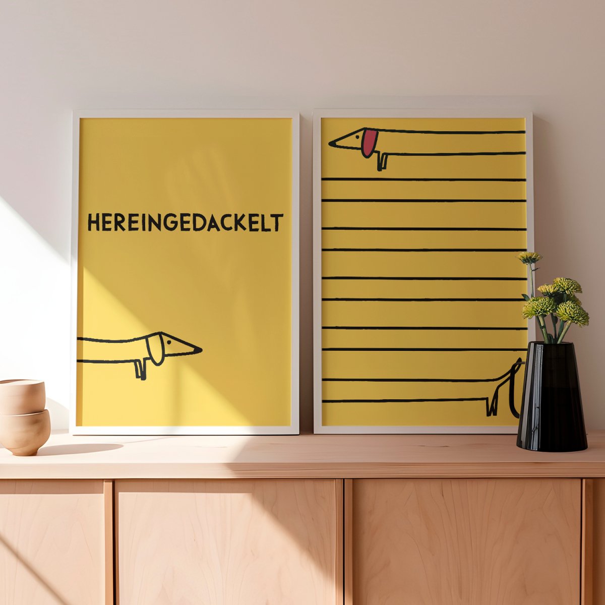 Hereingedackelt Poster in Gelb – witziges Dackelposter vonSUSI für den Flur oder Eingangsbereich