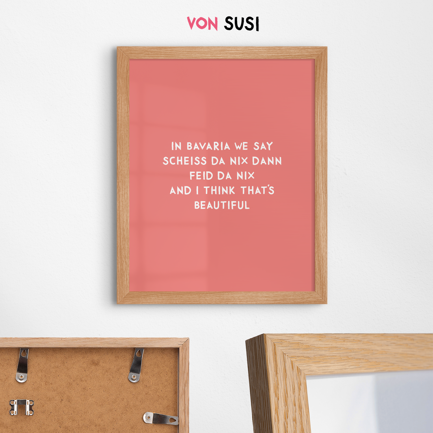 Lustiges bayerisches Spruch-Poster &quot;Scheiss da nix&quot; in verschiedenen Farben
