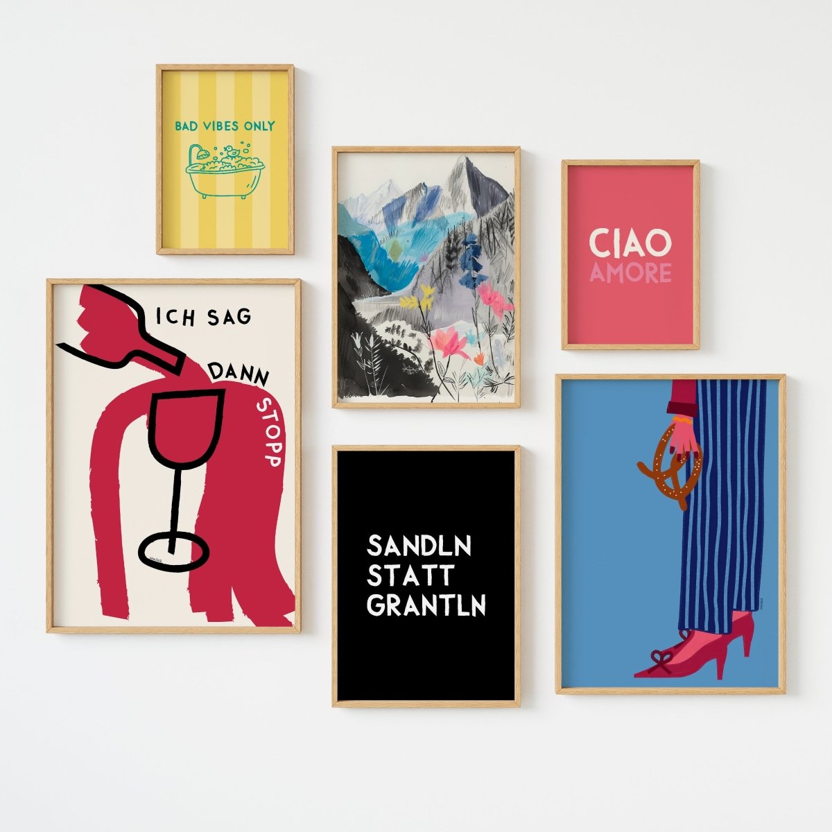 Bayrische Berge in Pastell Poster • Illustration • Fine Art Alpen Poster als Wanddekoration für Berg Fans - vonSUSI