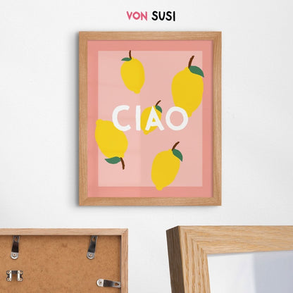 Exklusives Ciao Poster mit Zitronen im italienischen Design in korall im Holzrahmen Eiche Natur