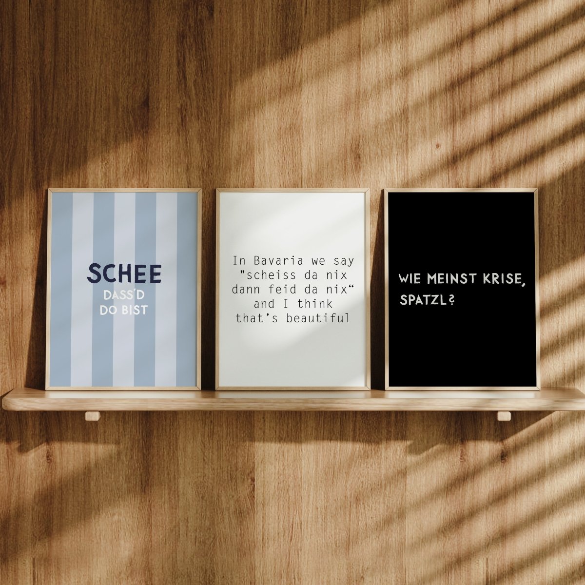 Lustiges bayerisches Spruch - Poster &quot;Scheiss da nix&quot; in weiß - vonSUSI
