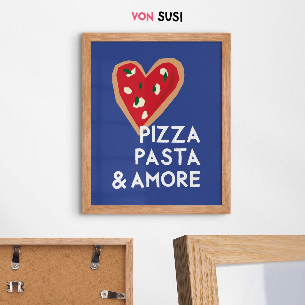 Pizza &amp; Amore Poster • Poster in blau • Wandbild für Pizza Liebhaber • für italienisches Restaurant und Pizzeria • Küchenbild modern • Essen Bild - vonSUSI
